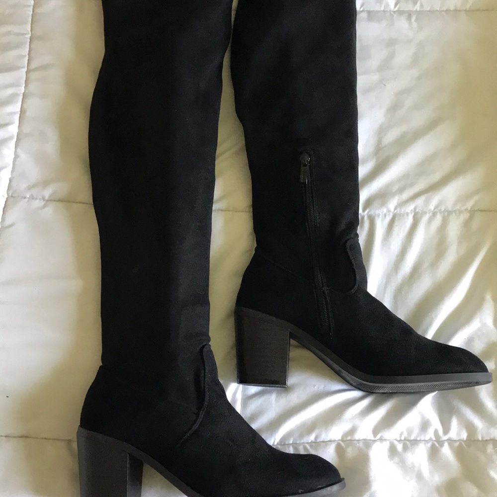 Black Boots